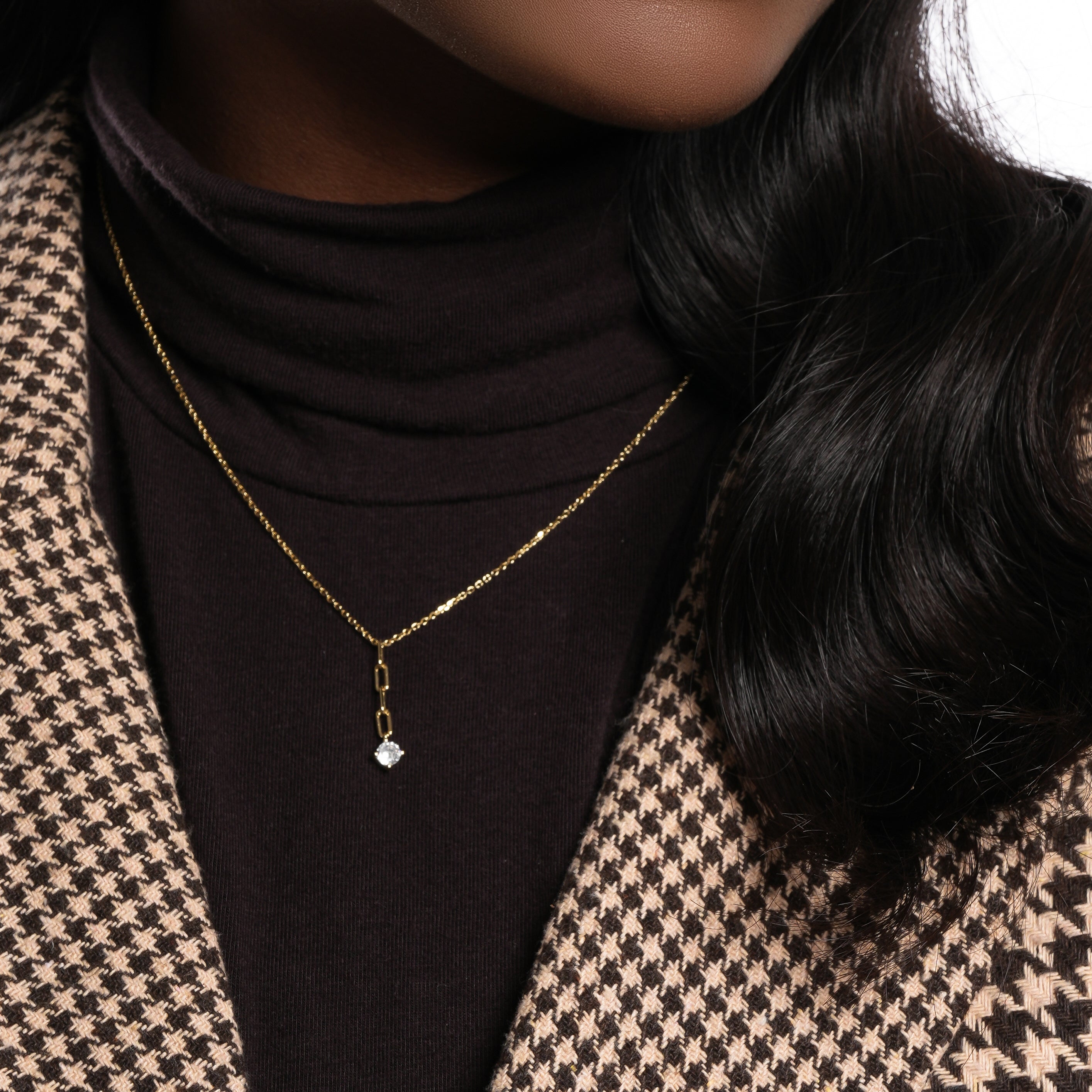 Chic Diamond-Inspired CZ Pendant Necklace